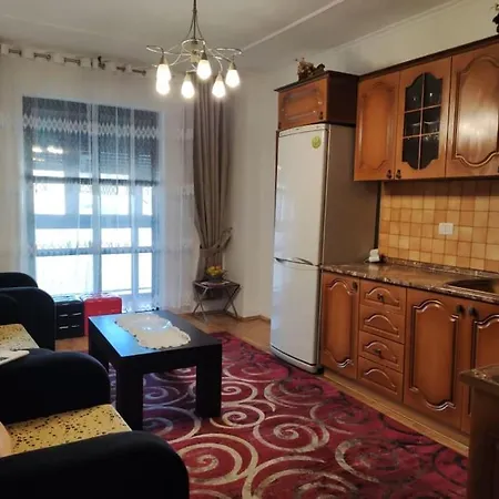 Flat In Tirana, Rruga 5 Maji,