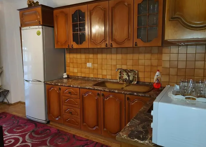 Flat In Tirana, Rruga 5 Maji, Tirana