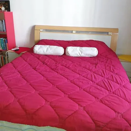 Flat In Tirana, Rruga 5 Maji, 아파트 티라나