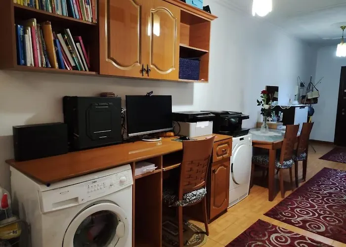 Flat In Tirana, Rruga 5 Maji, 地拉那